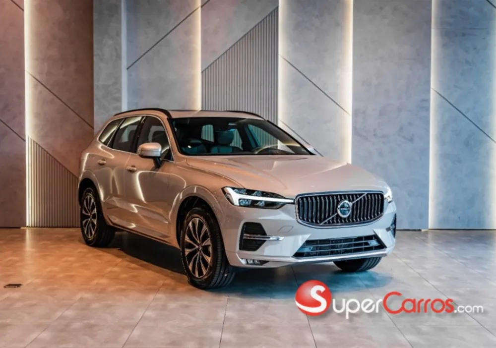 Volvo XC60 Plus B5 2024